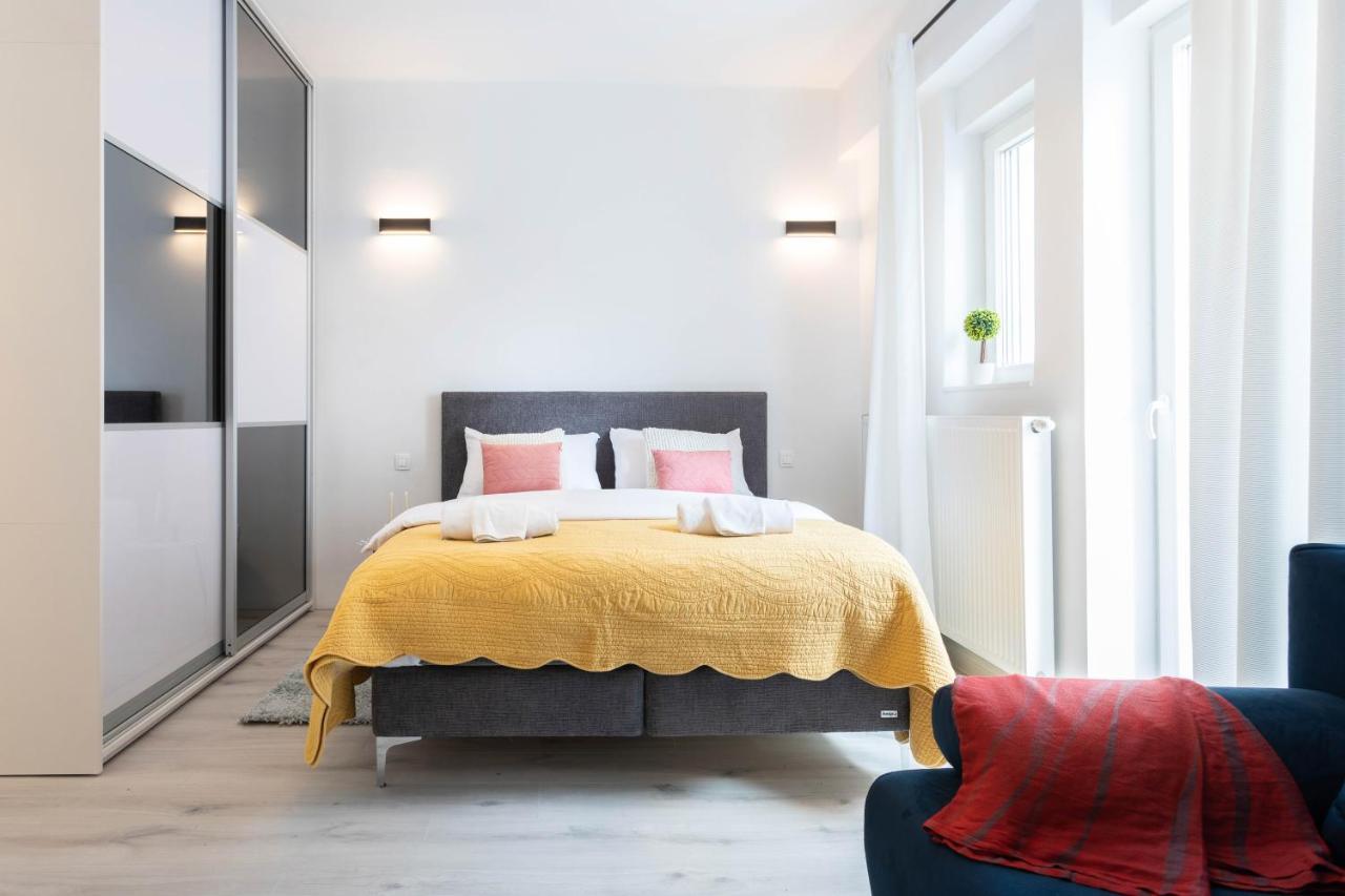 Design City Center Apartments Near Park Zrinjevac ซาเกร็บ ภายนอก รูปภาพ