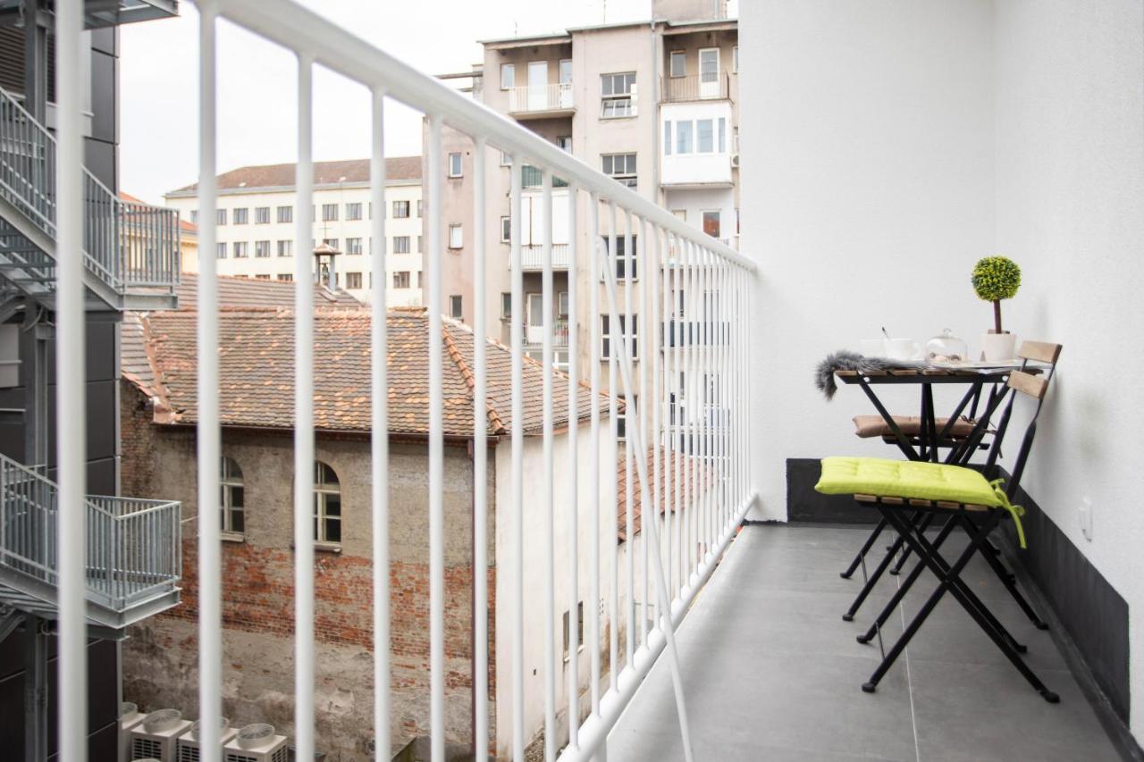 Design City Center Apartments Near Park Zrinjevac ซาเกร็บ ภายนอก รูปภาพ