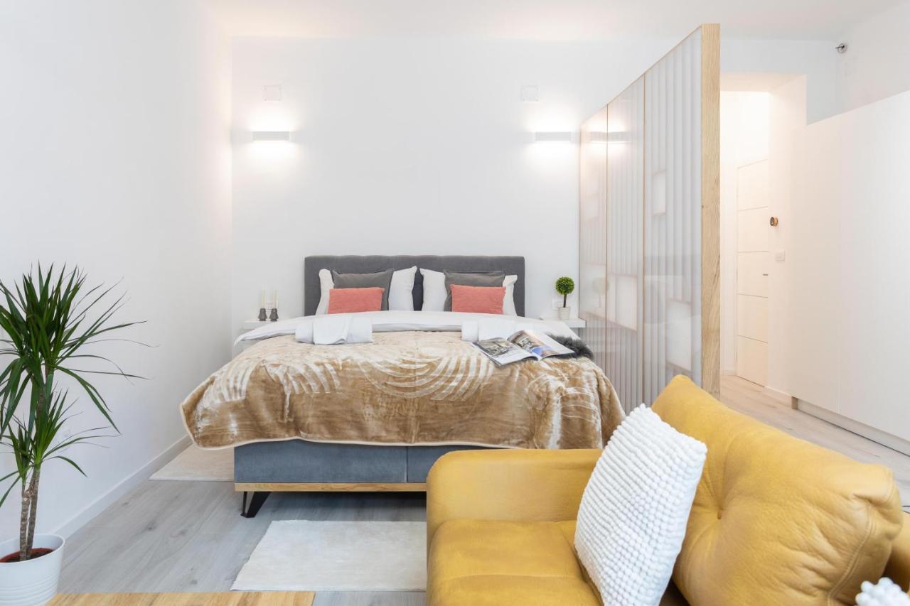 Design City Center Apartments Near Park Zrinjevac ซาเกร็บ ภายนอก รูปภาพ