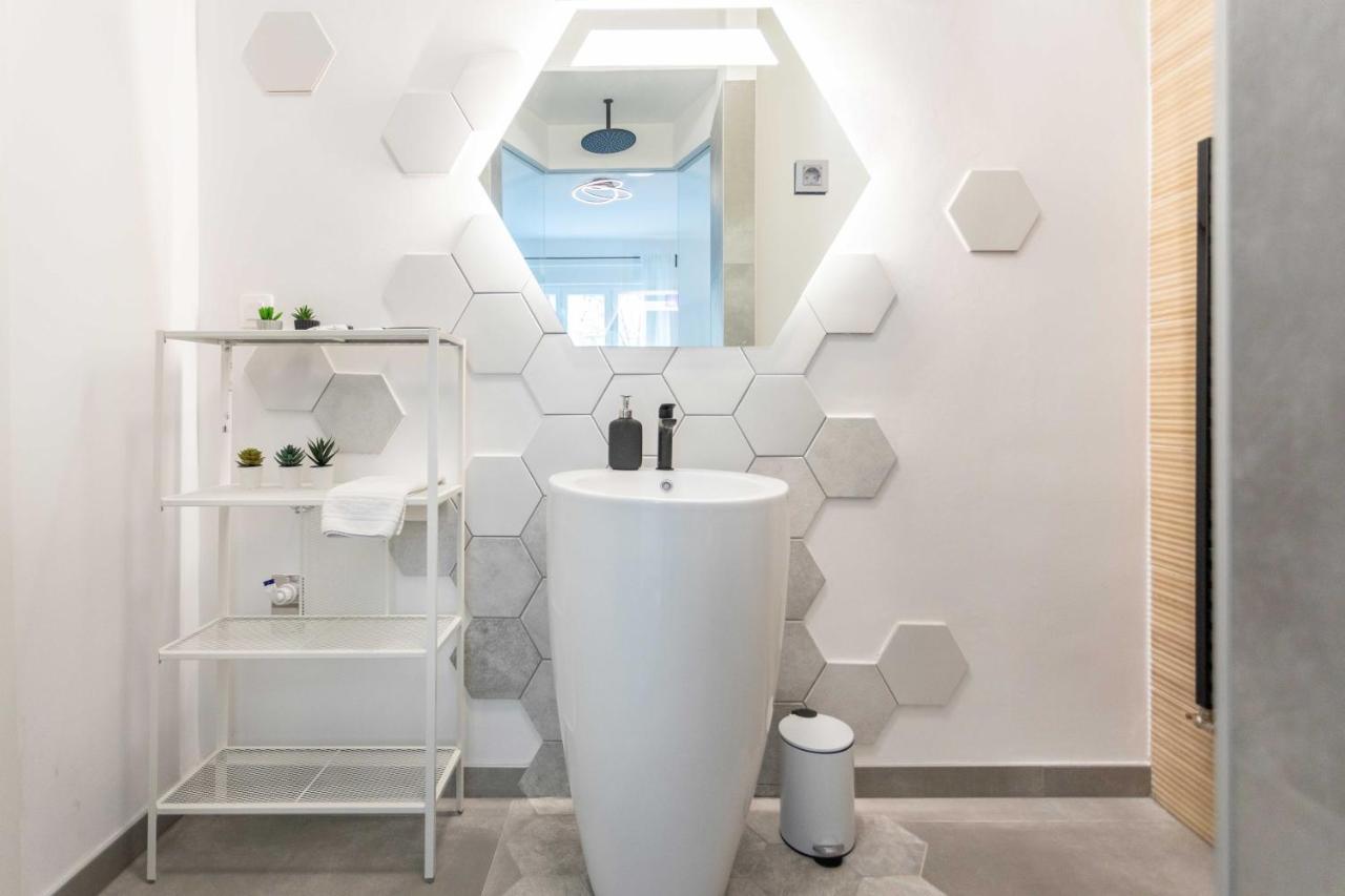 Design City Center Apartments Near Park Zrinjevac ซาเกร็บ ภายนอก รูปภาพ